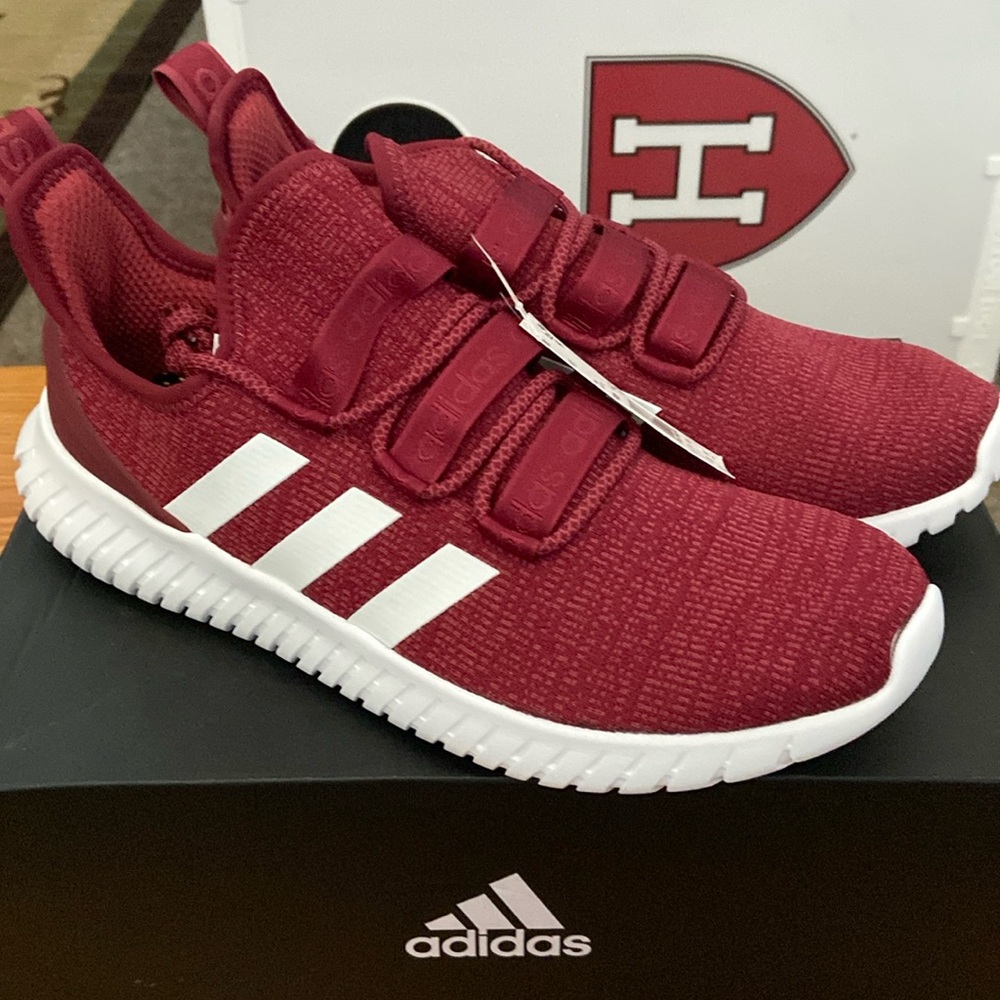 Adidas Men’s Kaptur Running Shoe size 12 US